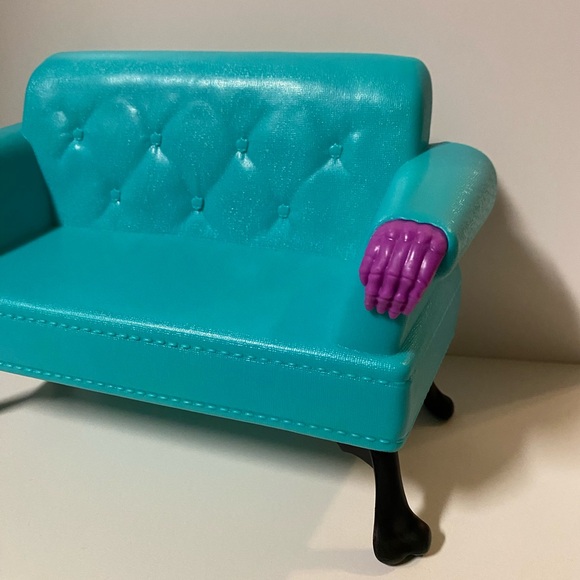 Monster High Student Lounge Vending Machine Bundle Couch / Sofa 2022 Furniture - Picture 10 of 12